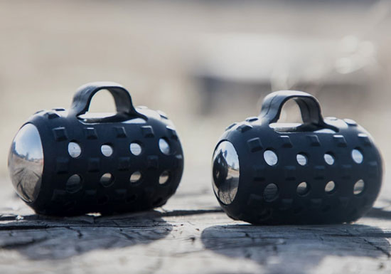 Nothing Beats These Compact Handheld Egg Weights